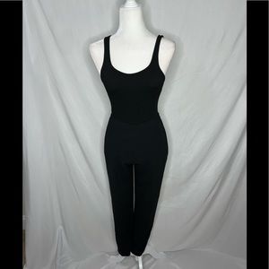 Ted Baker Romilli pant size 2 equivalent to an 6 US.